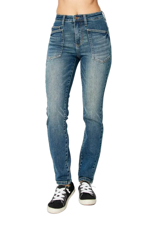 0303273b-3c2d-462e-aafa-1deb186e047a-Max