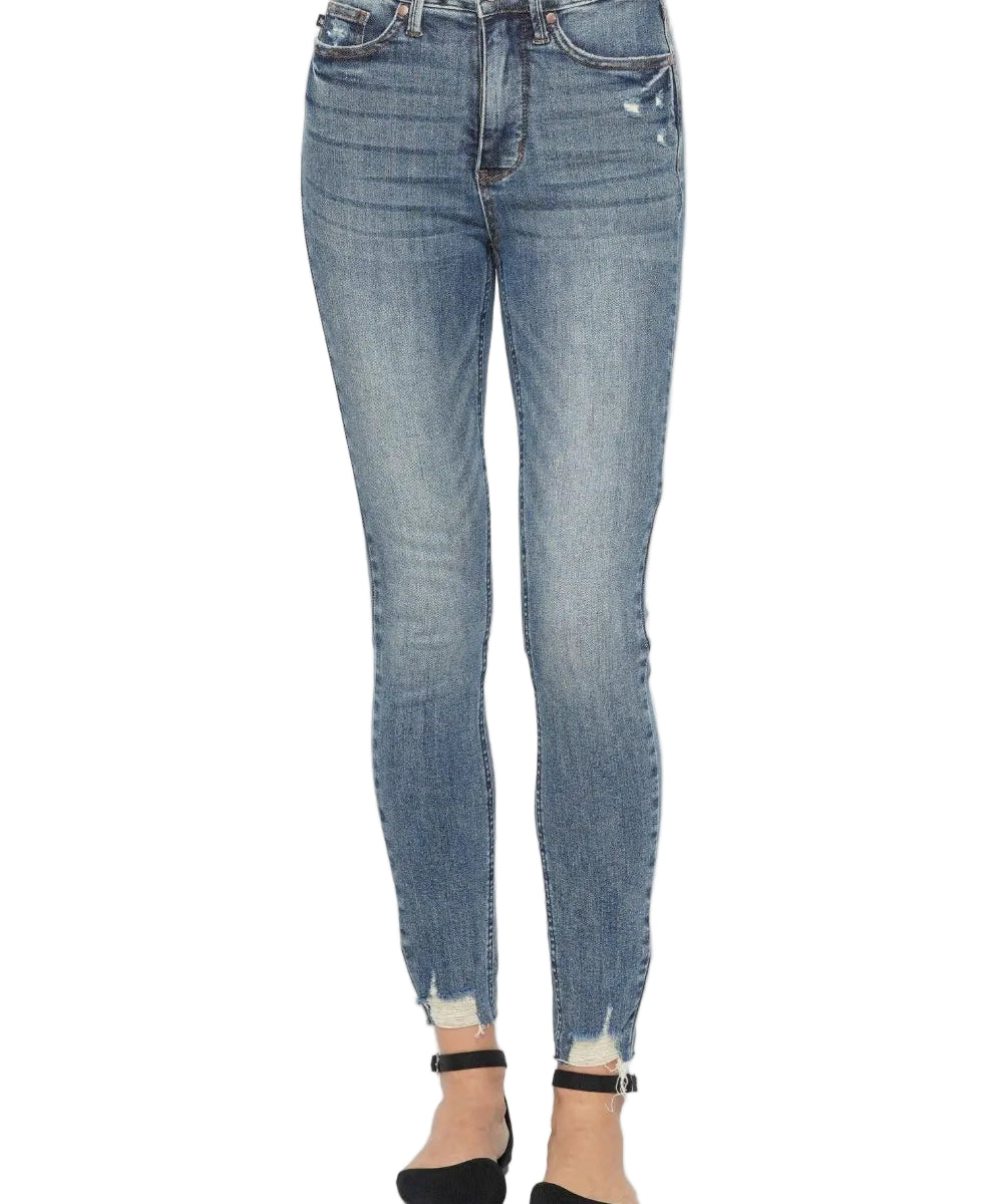 0395e25f-7c4f-43c9-a98a-892de36917a1-Max