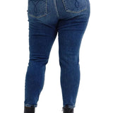 05630d0d-a55d-4c8c-a545-e7182697b4e2-Max