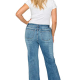 203d064f-0366-4cbf-9345-b996fc9e9271-Max