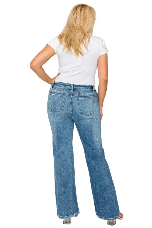 203d064f-0366-4cbf-9345-b996fc9e9271-Max