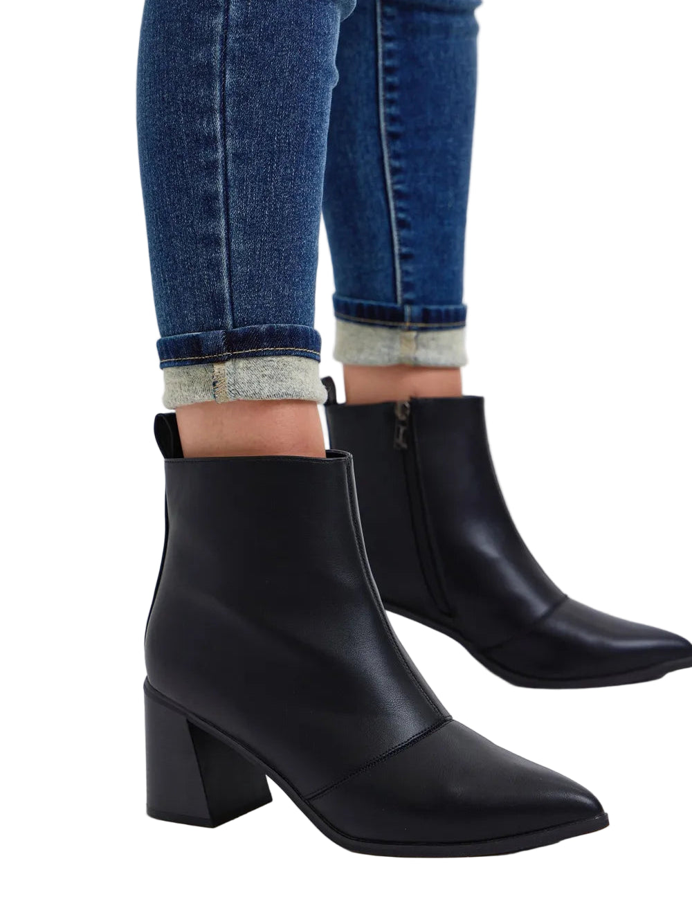 2a05baad-9e93-4319-a7f1-e65d681cfdab-Max