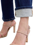 3040a4a6-70c2-46db-b898-12cbd835fa28-Max