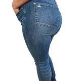 3ba6b87b-78e1-436d-82b0-c28a2484eb62-Max