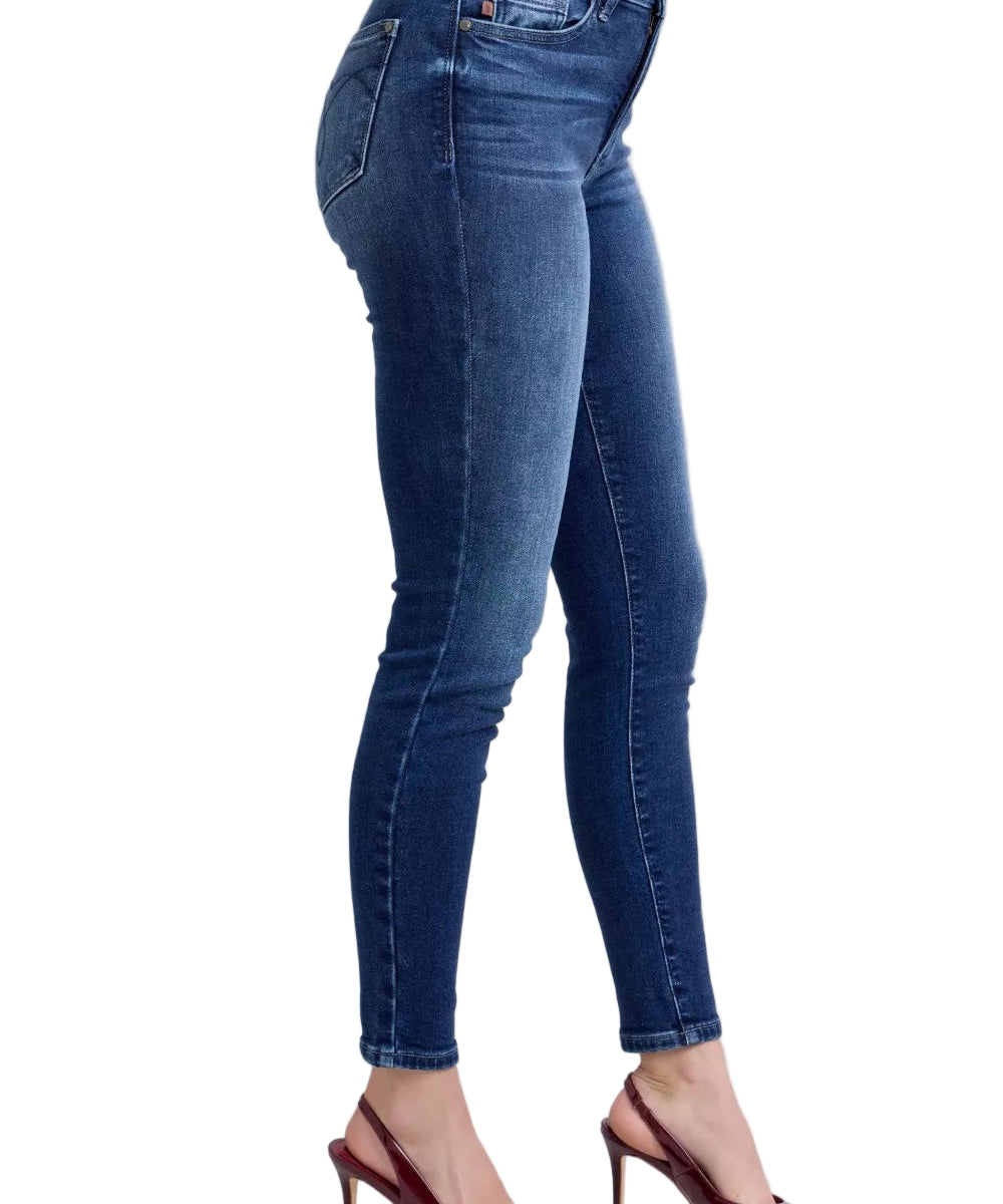 6b2ced031e574fa2b6fbb2a00b5d09d2-Max-Origin