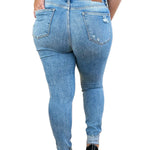 6bad1f23-81dc-47a6-a552-4410cc3ff018-Max