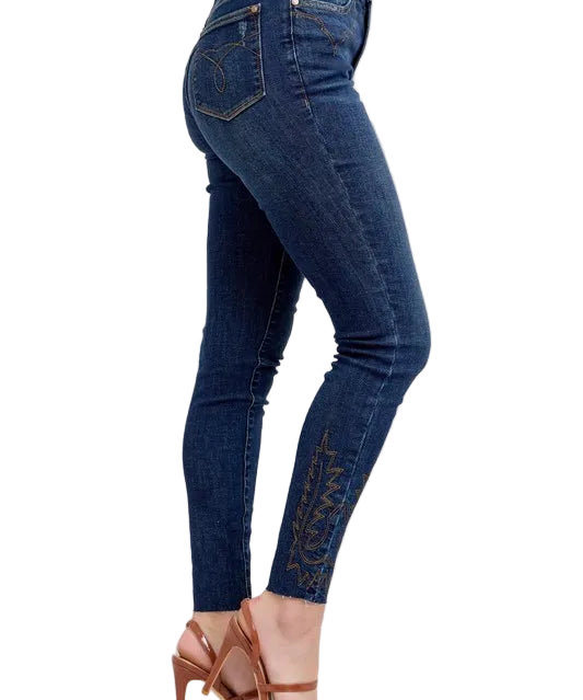 7a1579a5-4454-4435-9d33-a5d7a59b202f-Max