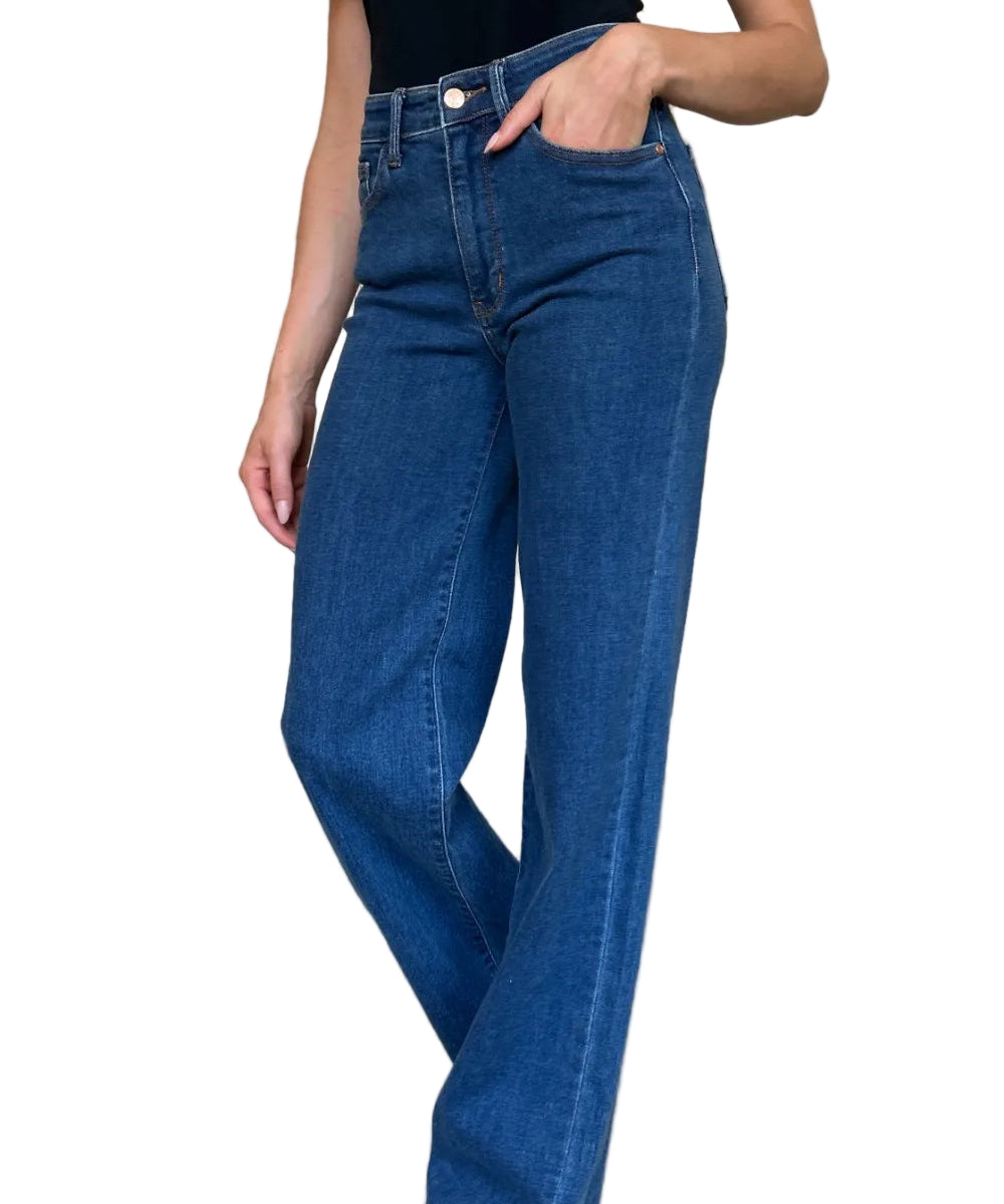 807614d6-9685-471d-8ac3-fc4d21c8fb61-Max