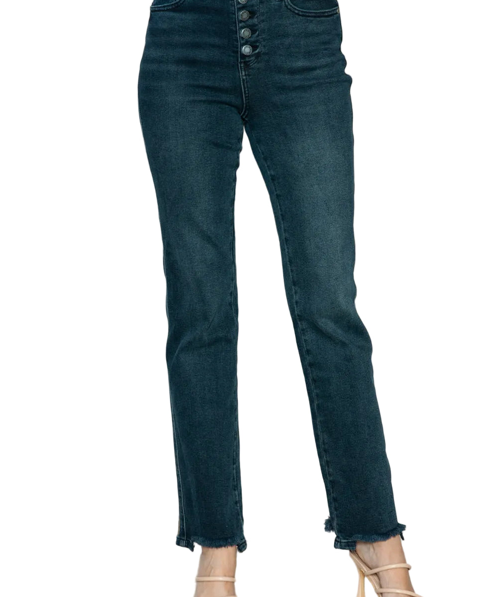 97d55af7-fb0b-43d4-80e5-c89d35c9db02-Max