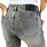 9cf62c2f-873a-4b04-a032-6961f06685b8-Max