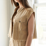 BETWEEN THE PAGES WOVEN TWILL VEST