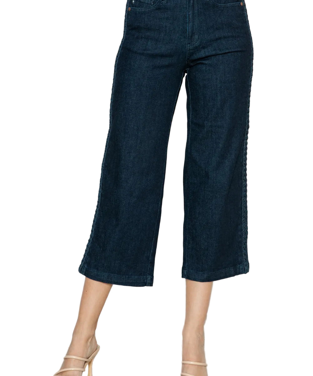 a1992fe1-73fe-4e34-8a8e-a20a637b4fe2-Max