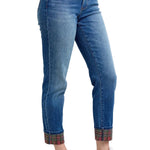 a2b0ed95-b6eb-4295-89e0-62310370f430-Max