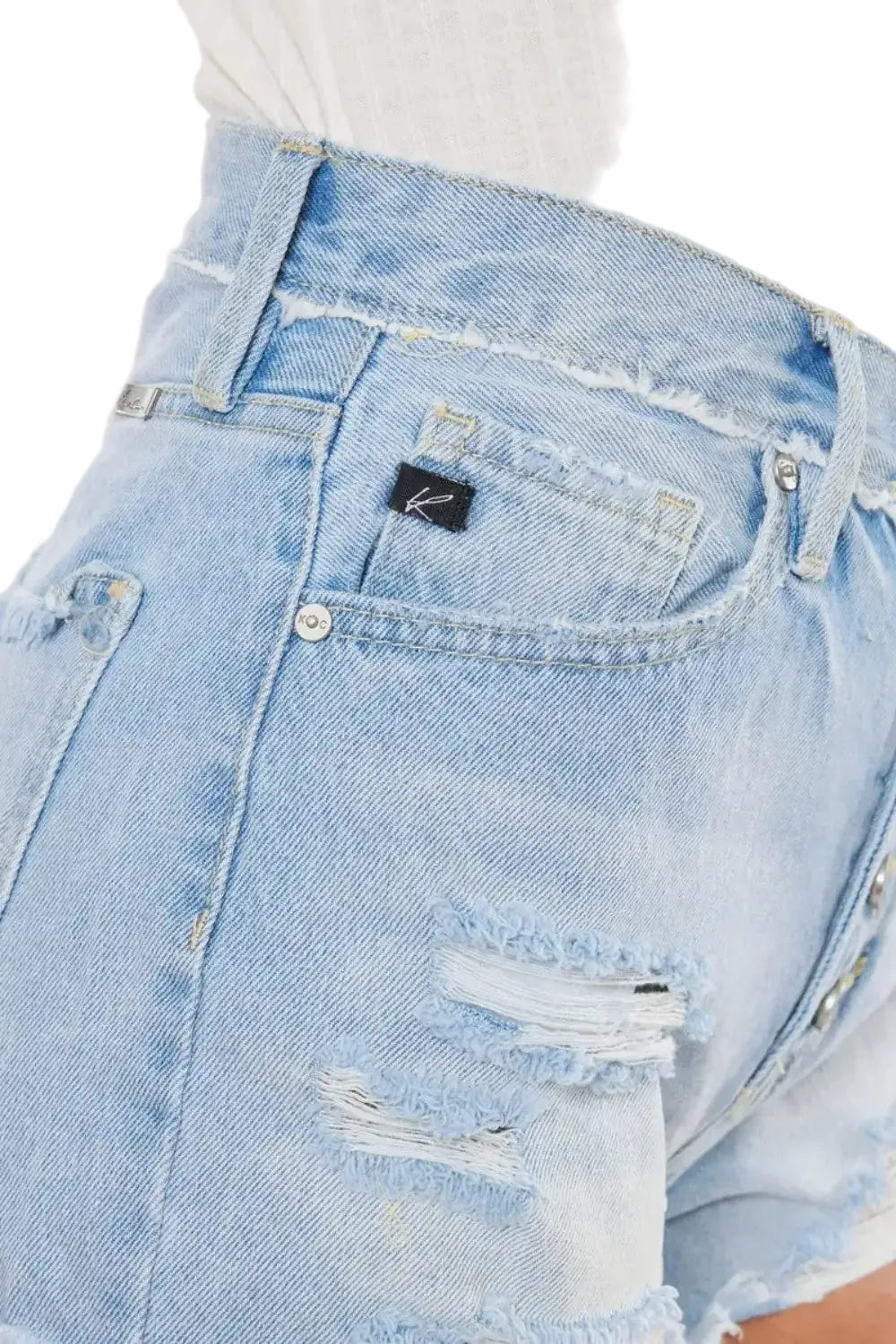 a36c9d0a-864e-421d-a9c9-f744ac76dfc1-Max