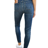 a6190abf-03cd-42d9-aec4-6b6dc67e21bf-Max