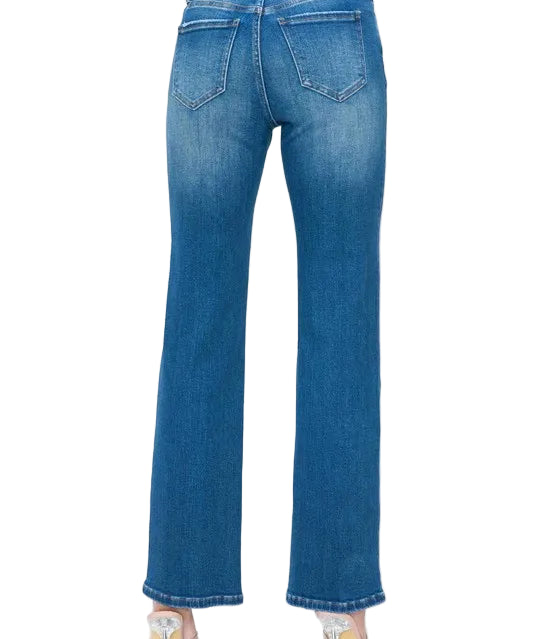 cfafa8f1-8790-4b4c-a16b-a19e1d101f98-Max