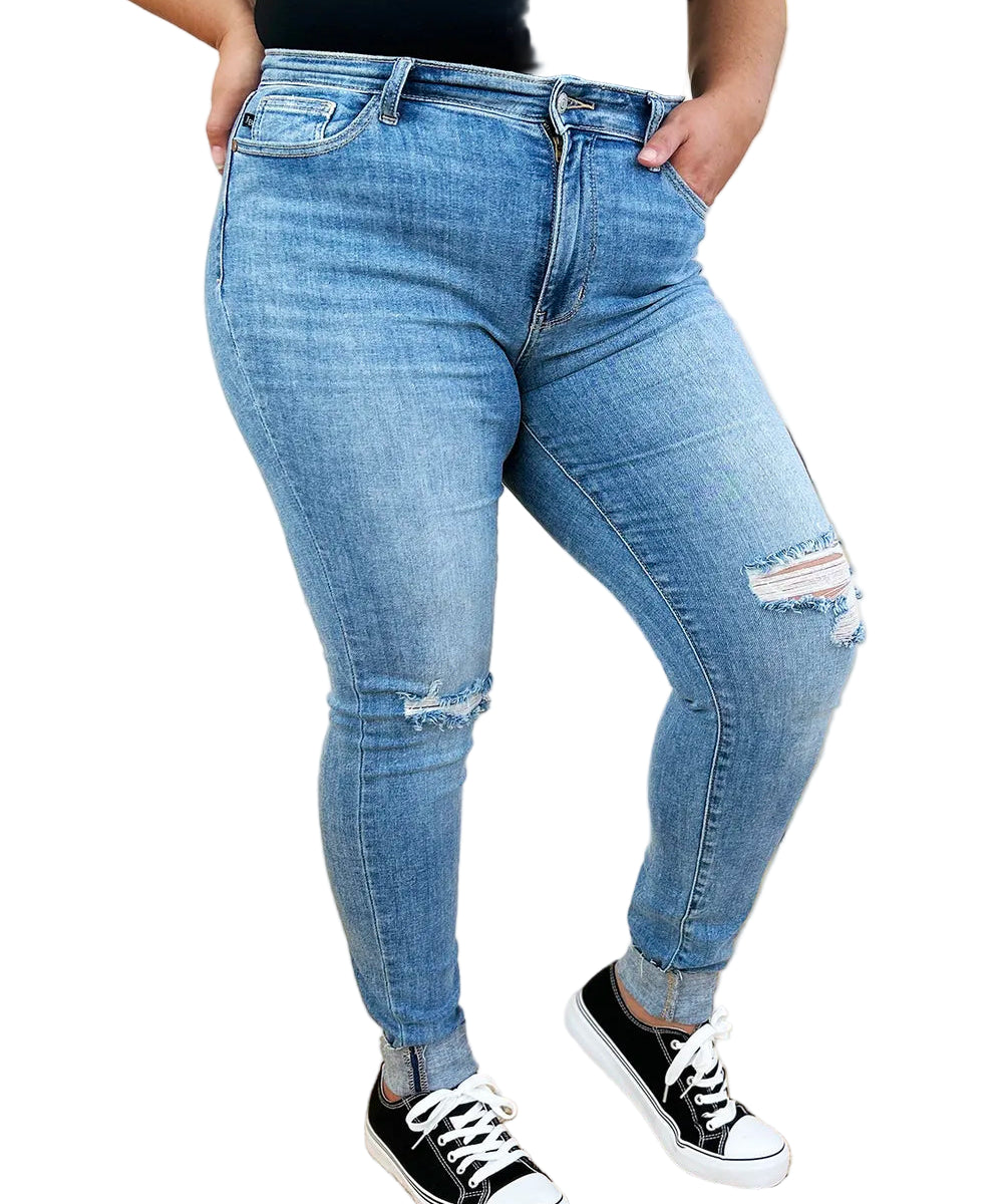 d275201d-17c6-42a1-9189-396febf34a89-Max