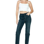 e3e827d0-cbbf-4211-a2a1-3bed59db7bbf-Max