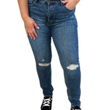 e834a2fd-636f-41b4-b3fe-ef897a0b7930-Max