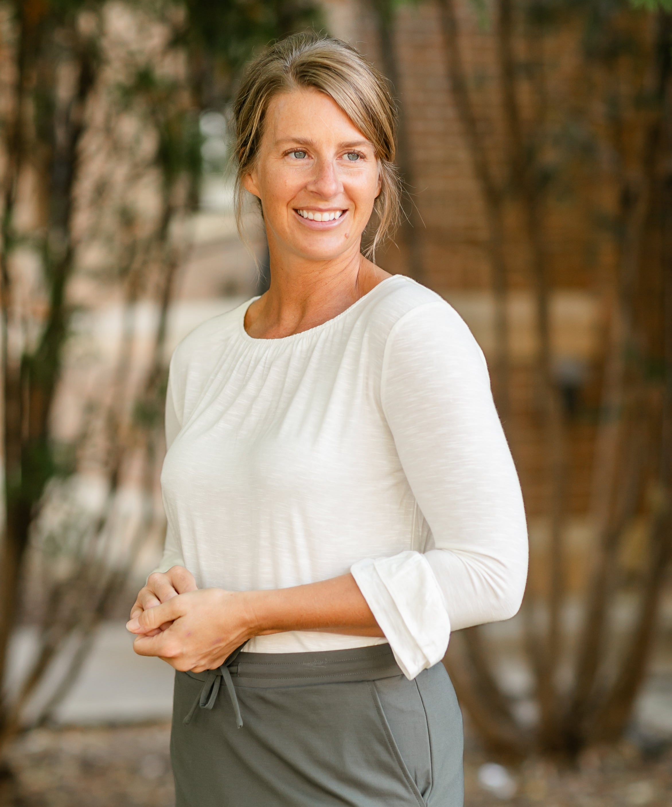Essential Ruffled 3/4 Sleeve Top