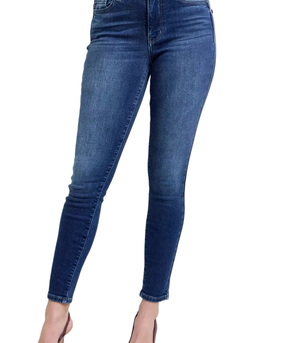 f8abe6d8b4604423a418499fafcdff31-Max-Origin