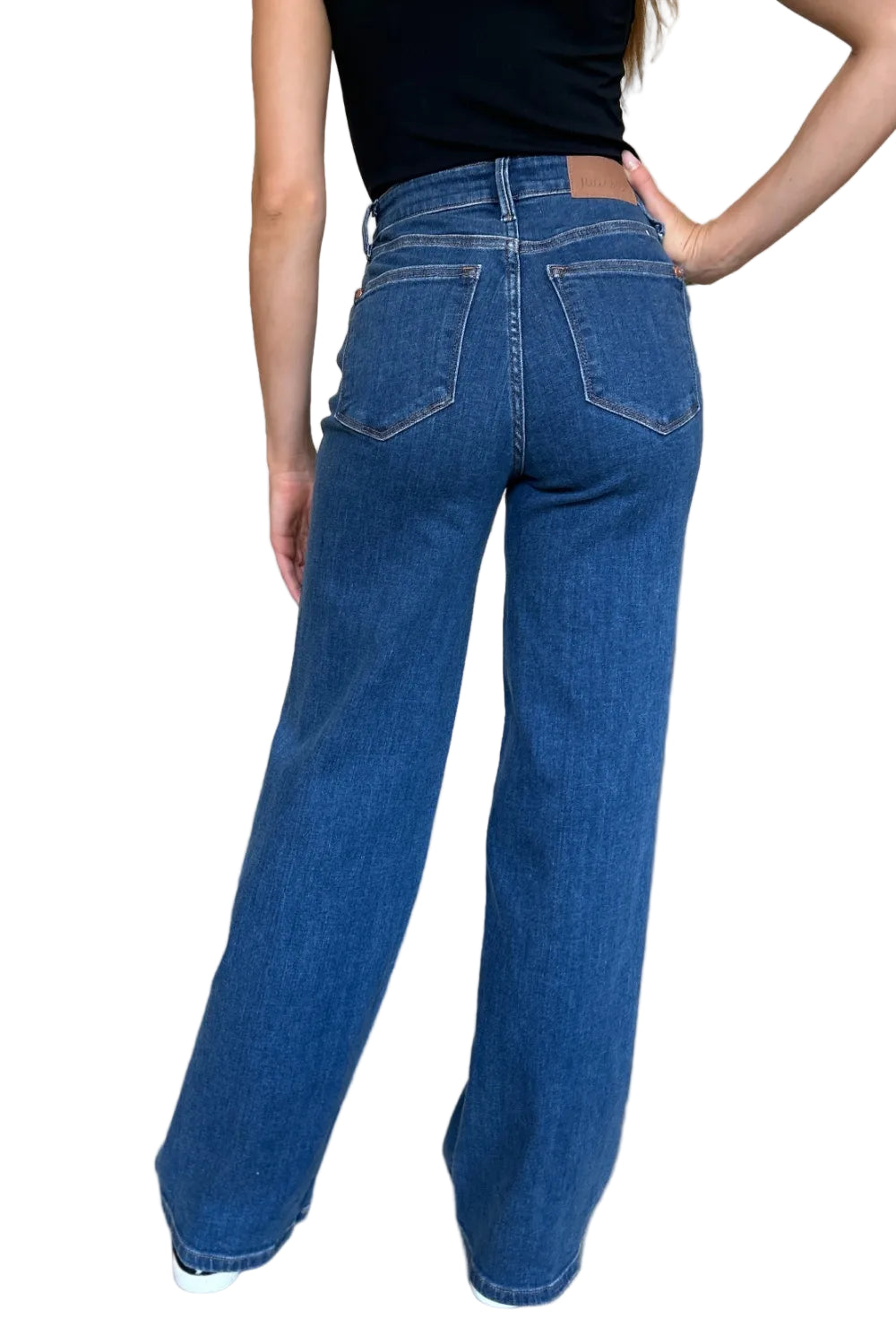 faaabfe1-e9fd-4159-a530-efd4ec6a232b-Max